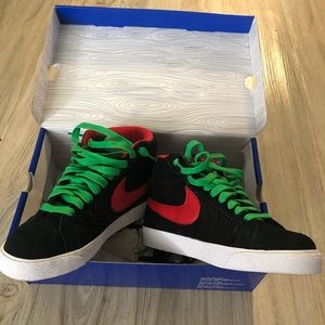 a tribe called quest nike